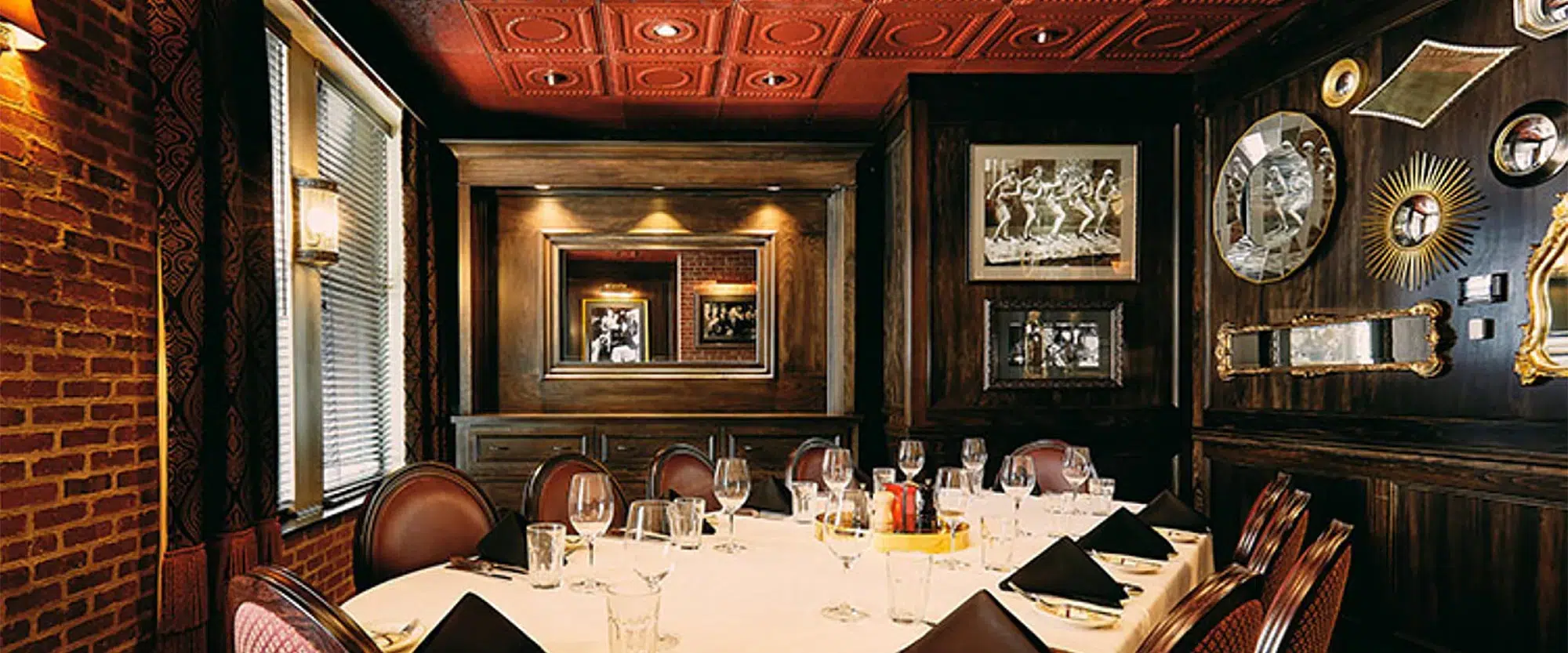 Private Dining St. Elmo Steak House